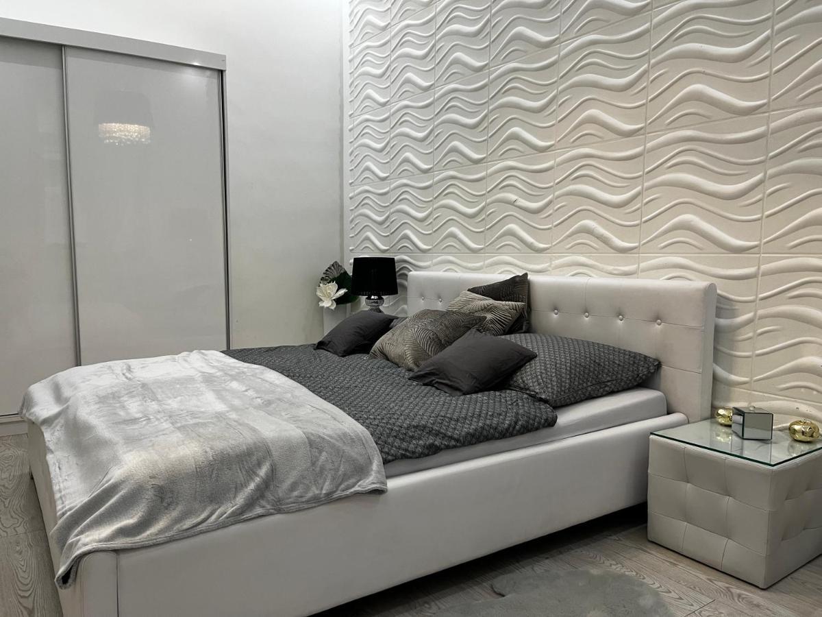 White Luxury Apartment Budapest Esterno foto