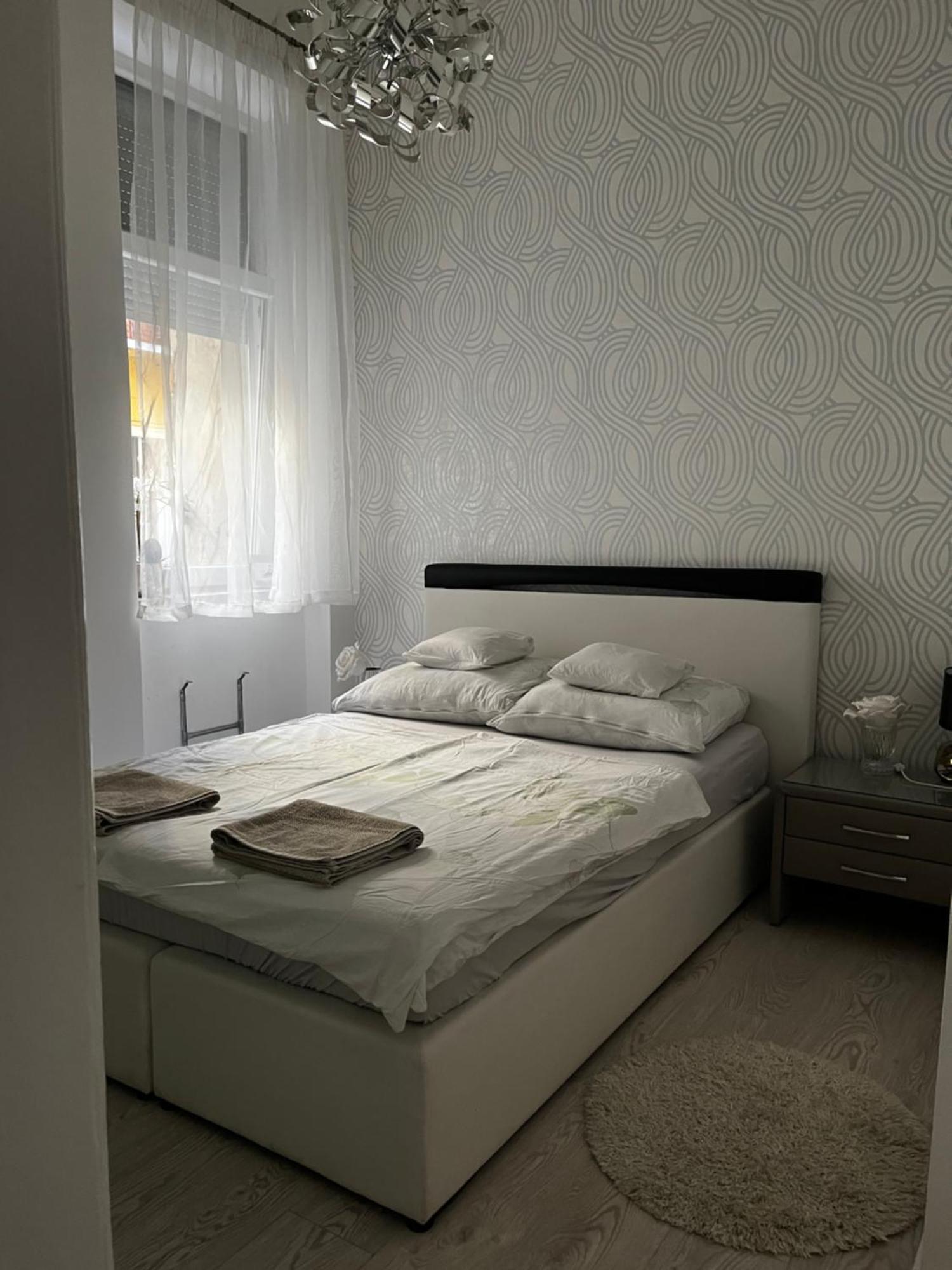 White Luxury Apartment Budapest Esterno foto